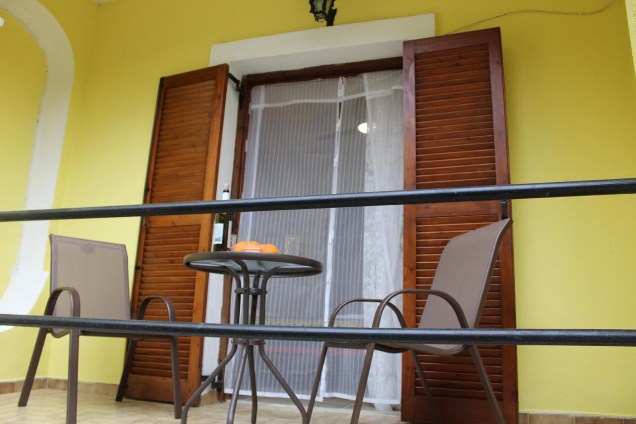 Apartamento Marina 1990 Agios Georgios Pagon Exterior foto