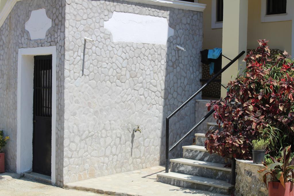 Apartamento Marina 1990 Agios Georgios Pagon Exterior foto